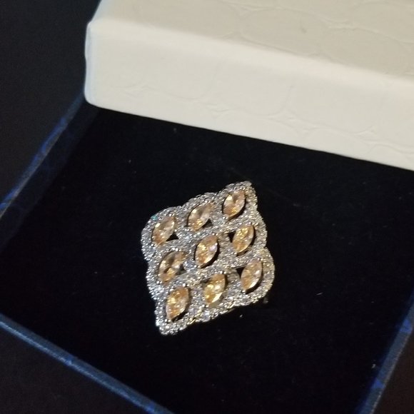 Swarovski Elements Marquise Yellow stone ring Women's size 8 - Picture 1 of 8